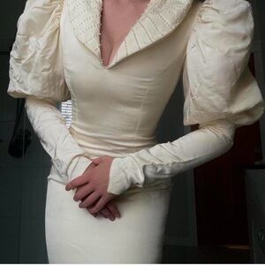 Vintage wedding dress
